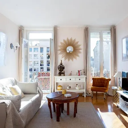 Real Gem In Best Location A/C And Balcony Daire *